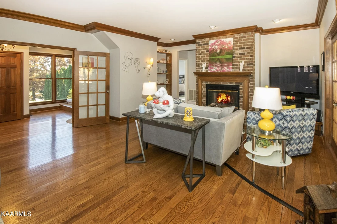 Photo of 845 Bennett Place