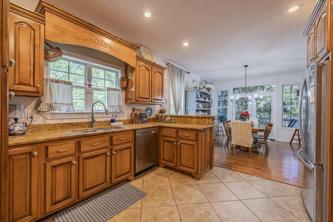 Photo of 120 KNOTTY OAKS TRL