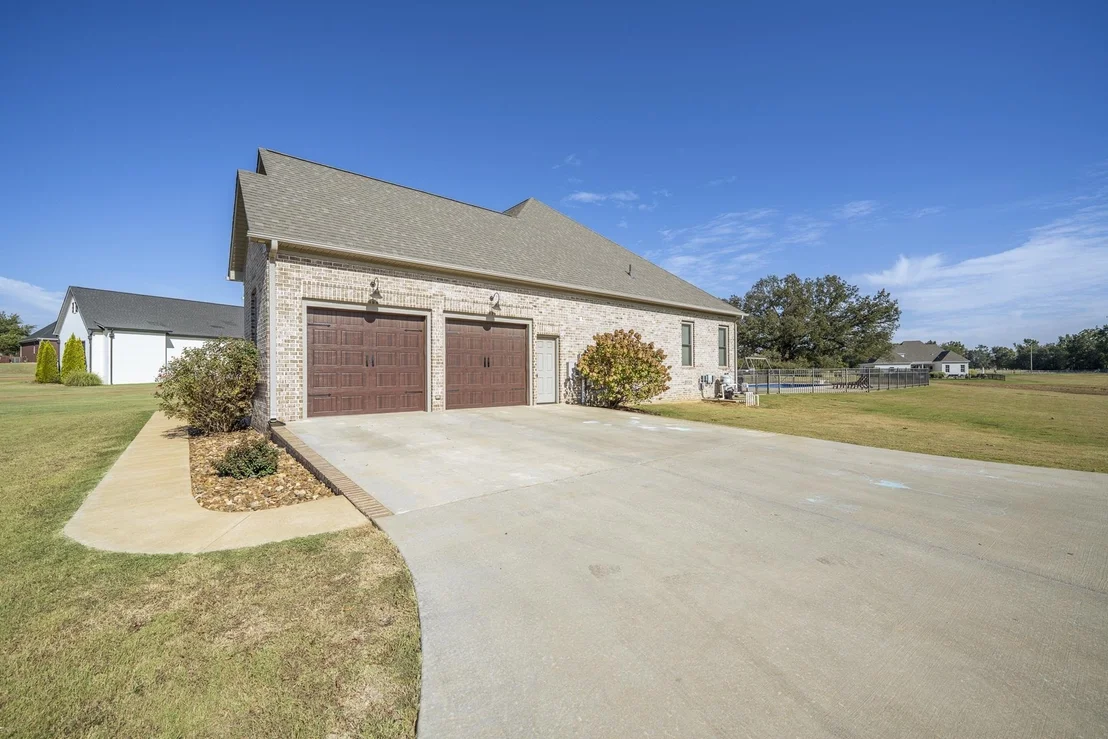 Photo of 205 TWIN FORK LN