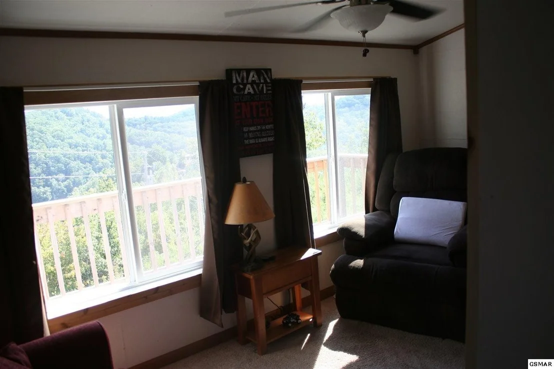 Photo of 3032 Arch Road