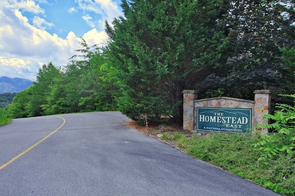 Photo of 19 STACKSTONE Road
