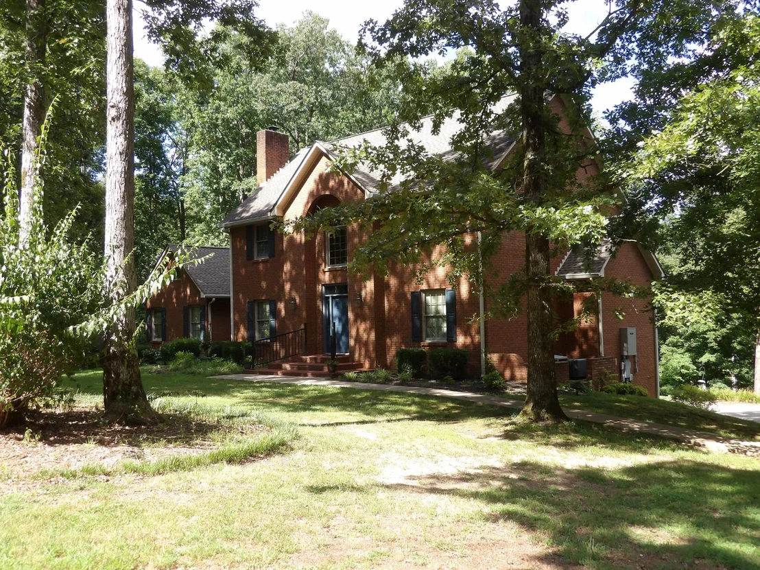 Photo of 570 Gregson Pl