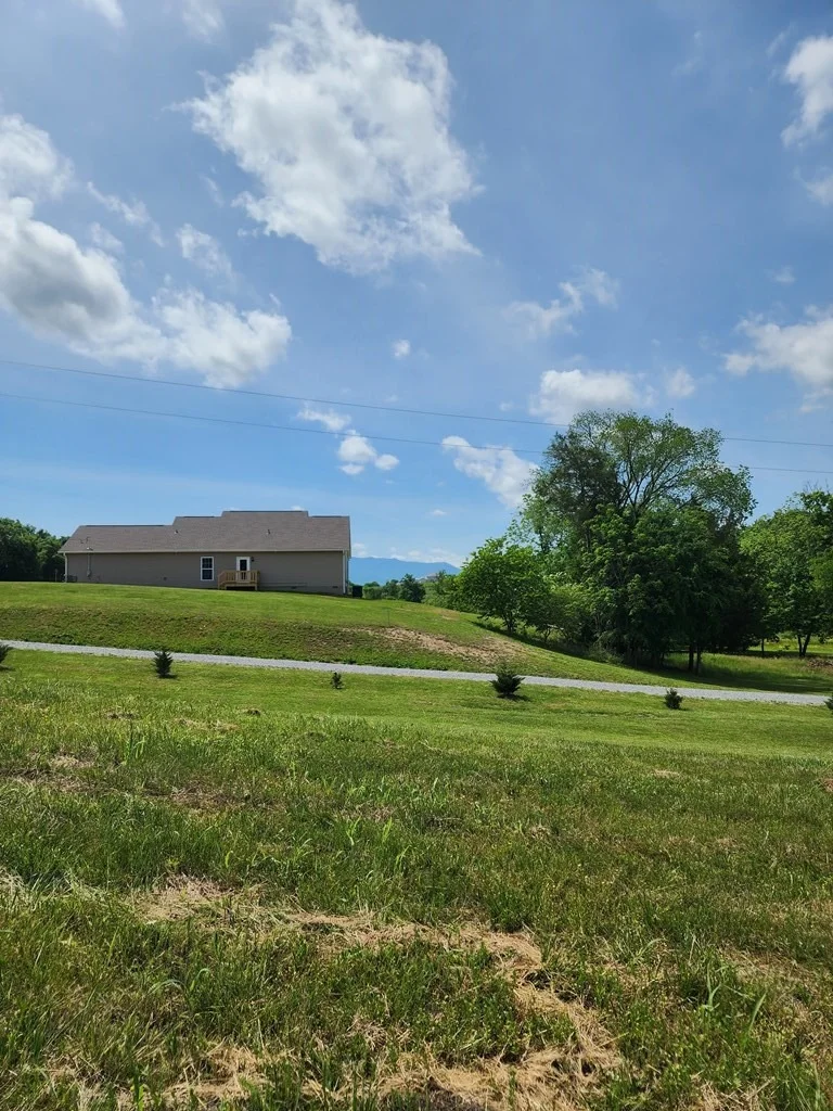 Photo of 16 Red Bud Lane
