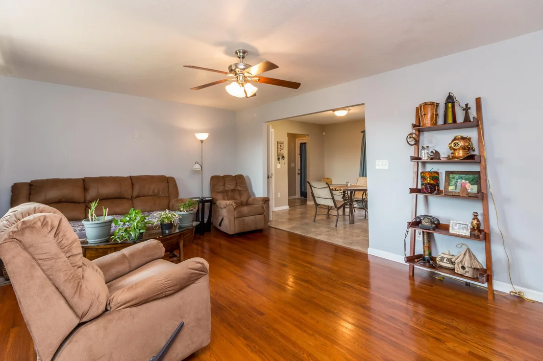 Photo of 171 Davis Road