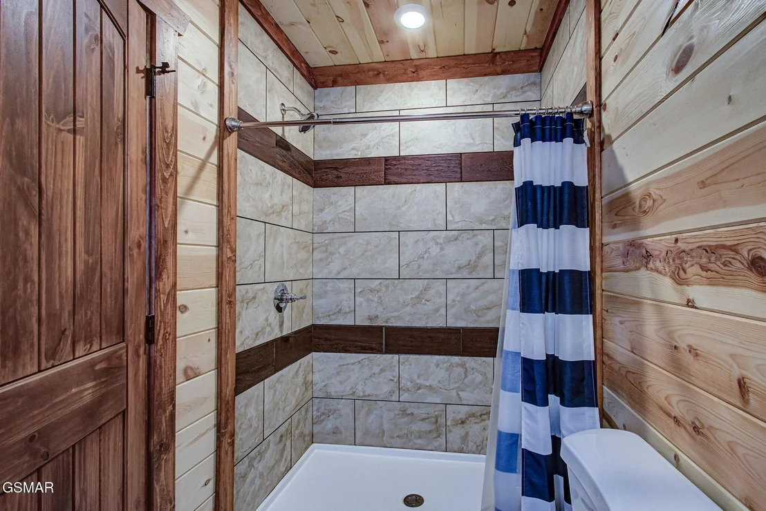 Photo of 2215 Jericho Way