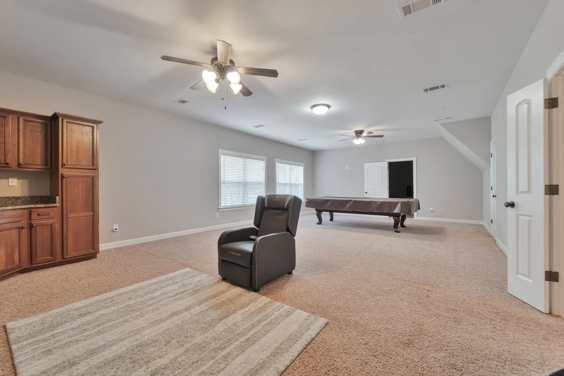 Photo of 2405 Canadaville Loop