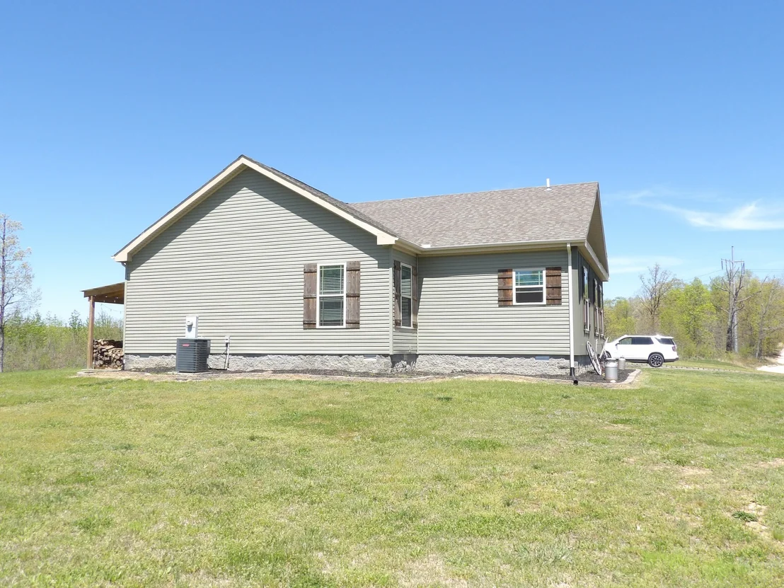Photo of 520 Young Rd
