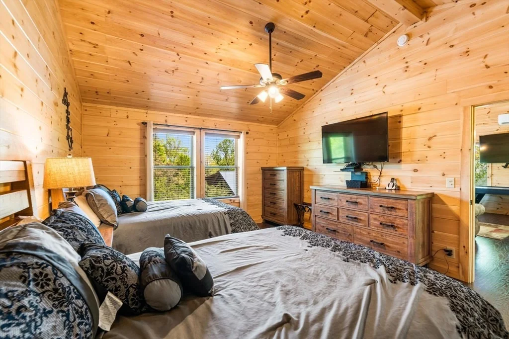 Photo of 220 Alpine Mountain Way