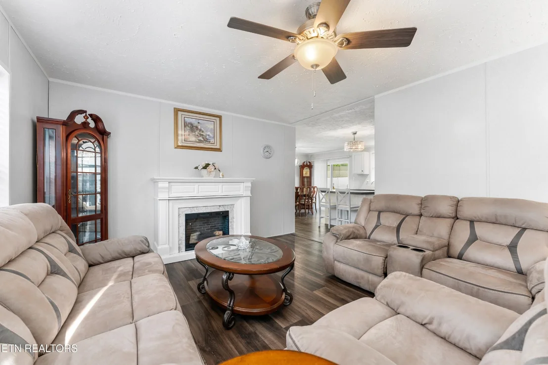 Photo of 409 Bull Run Rd