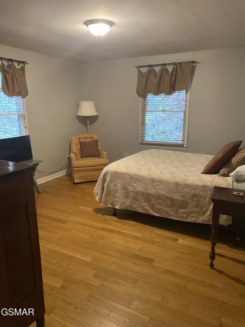 Photo of 2744 Black Walnut Flats Road