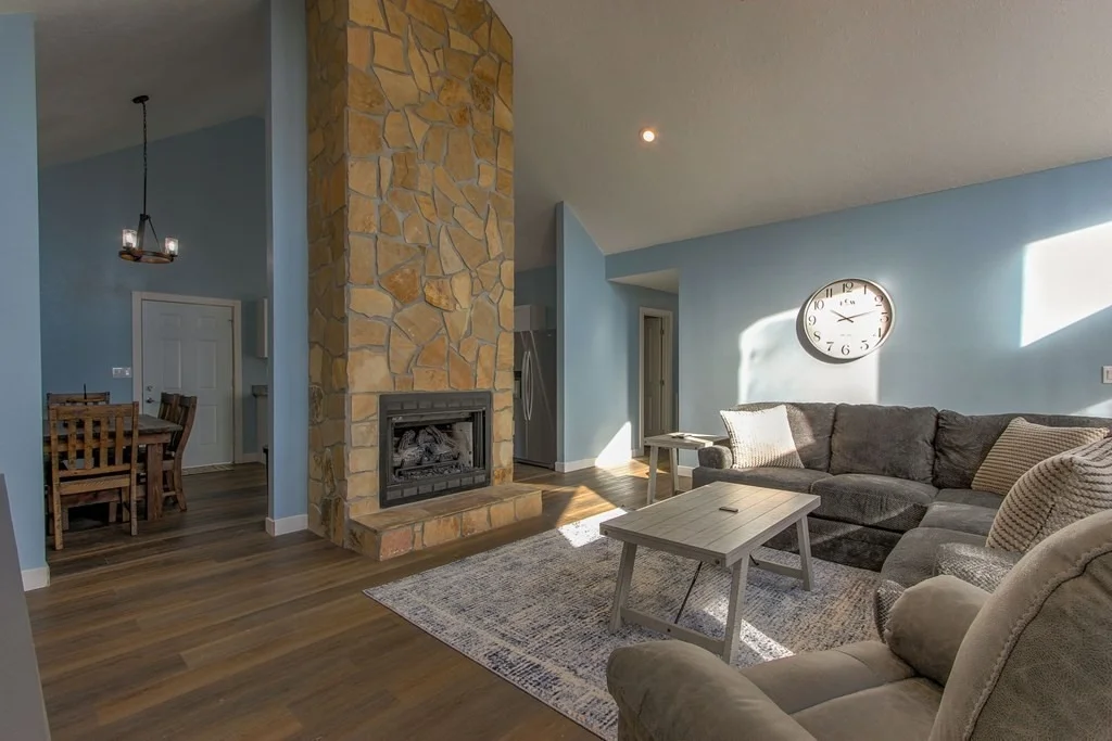 Photo of 616 Heather Lane