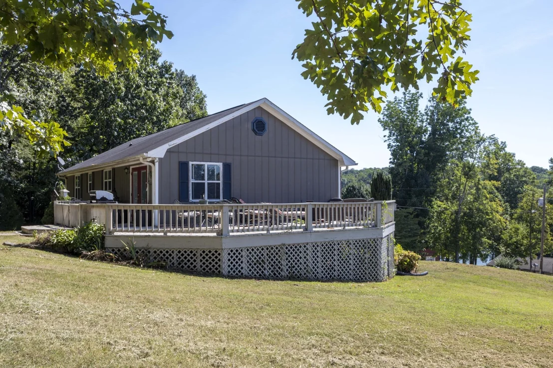 Photo of 672 Toestring Cove Road