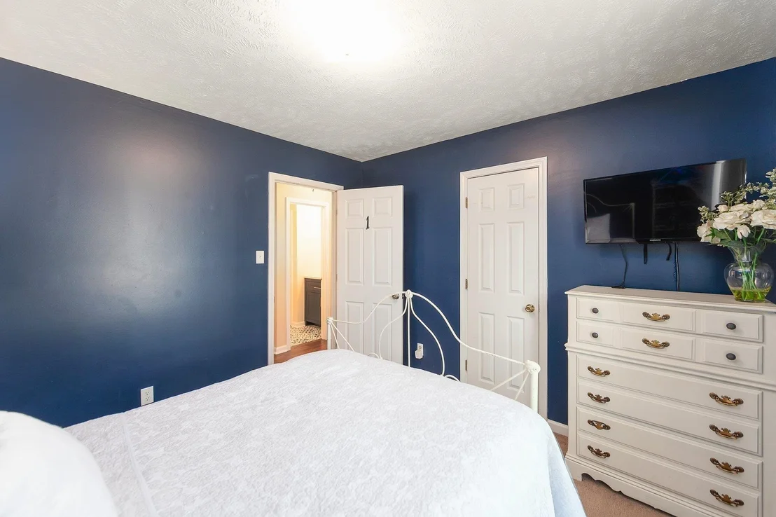 Photo of 120 LOST CREEK DR