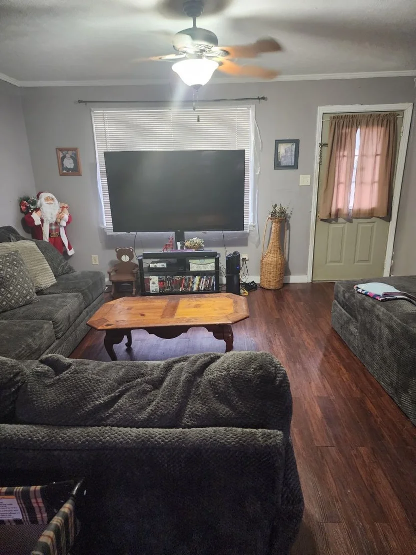 Photo of 335 Asher Loop