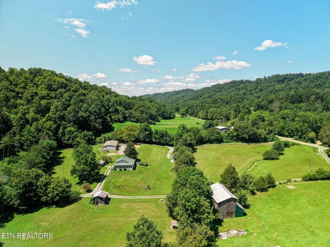 Photo of 3000 Upper Caney Valley Rd