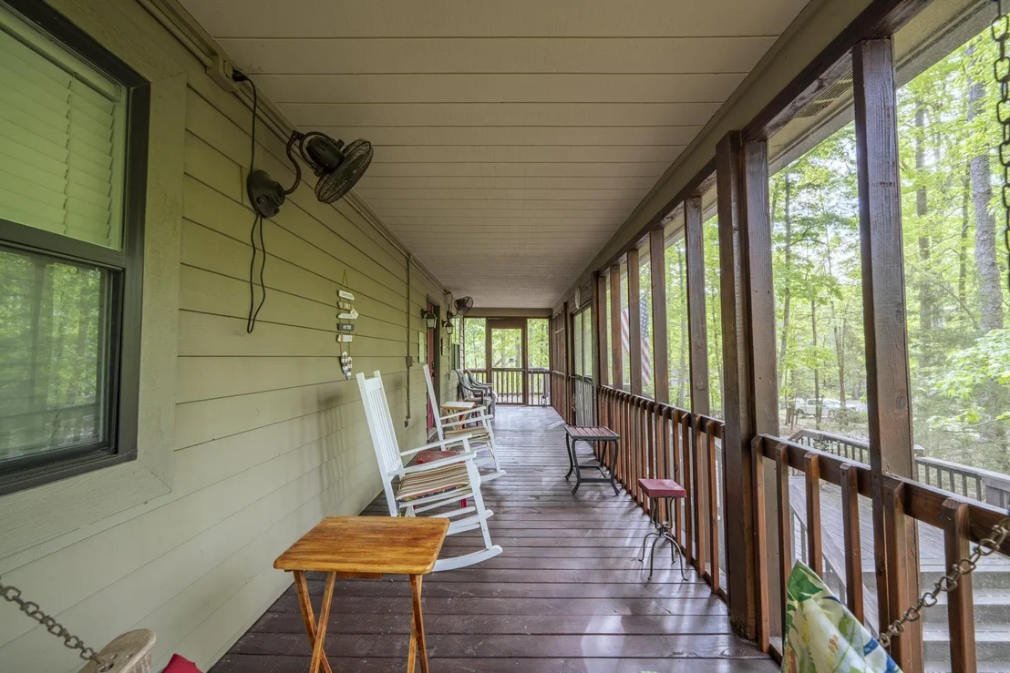 Photo of 325 MURRAY LN
