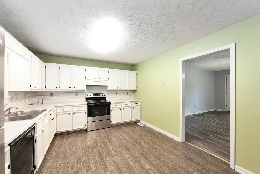 Photo of 23 Roxy Cv