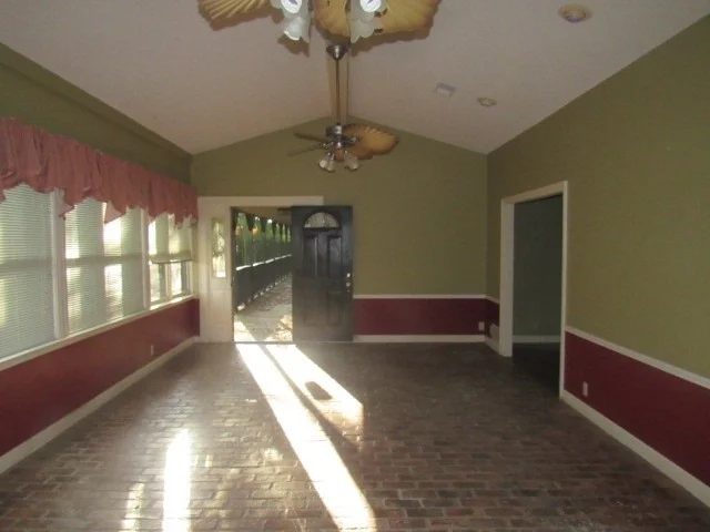 Photo of 9800 E HOLMES RD