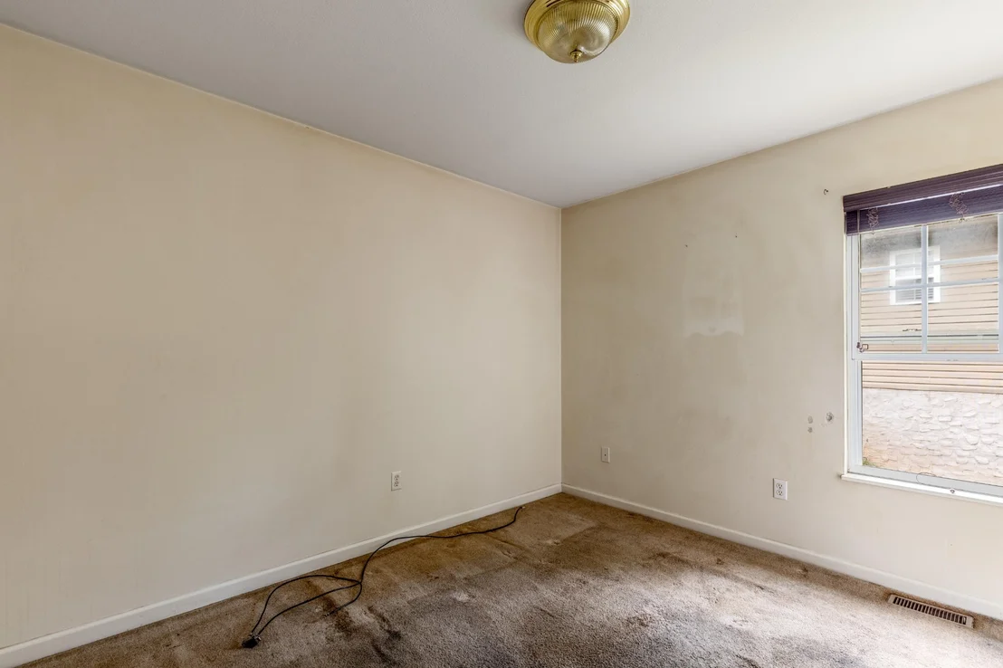 Photo of 232 W Edison Street