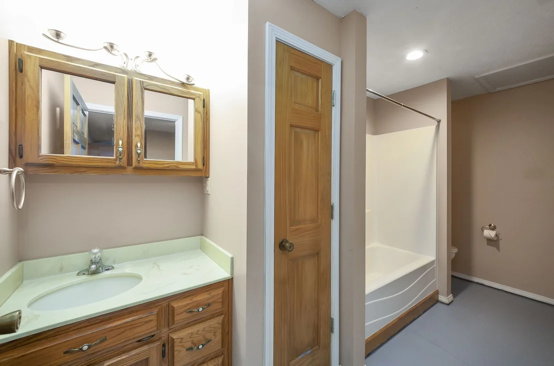 Photo of 40 Pine Cv