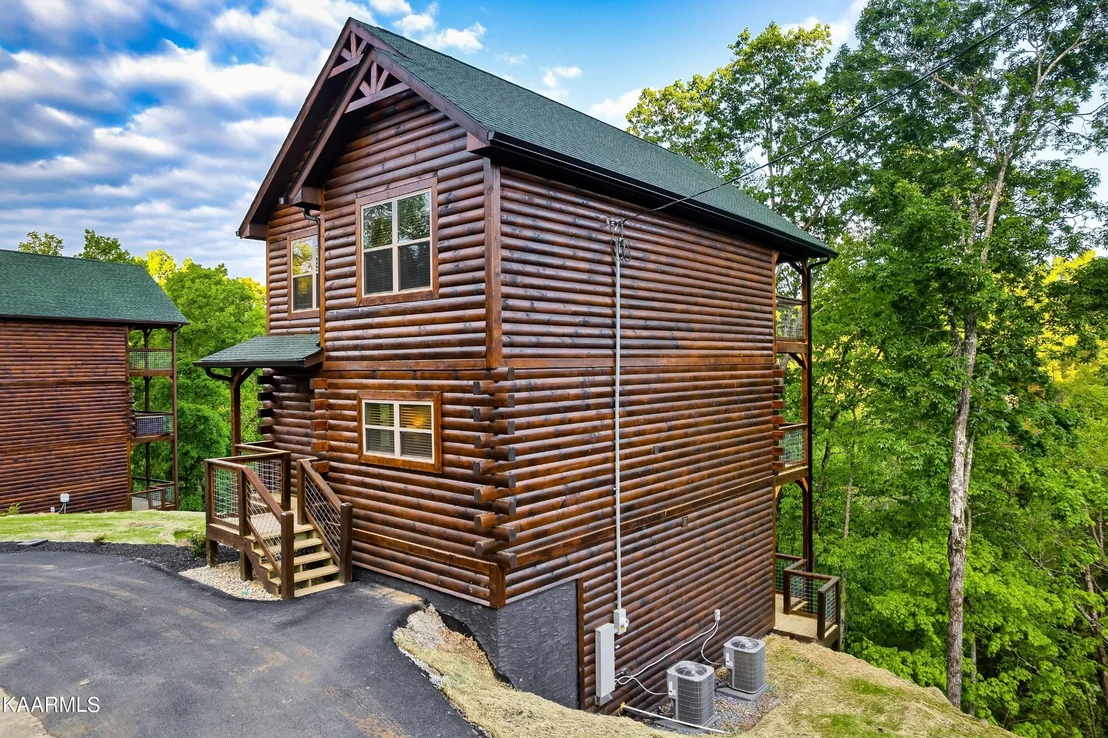 Photo of 2249 Wingspan Drive
