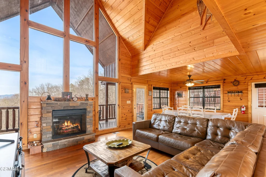 Photo of 1549 Bears Den Way