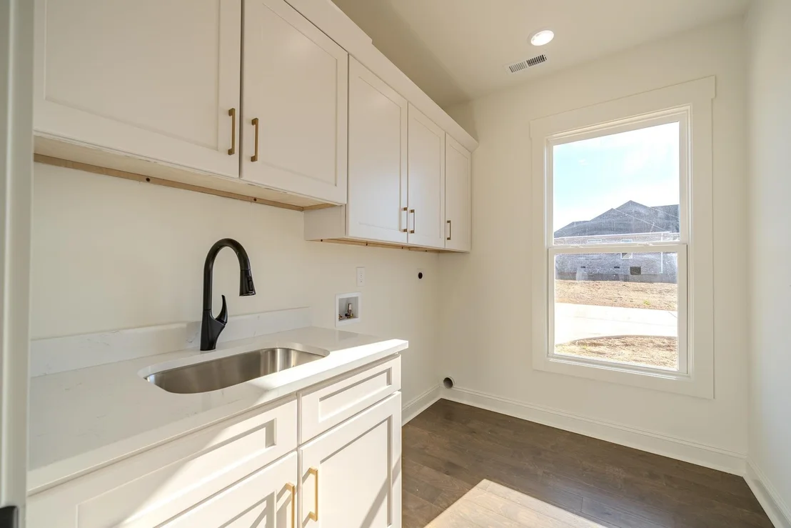 Photo of 130 BELVEDERE CIR