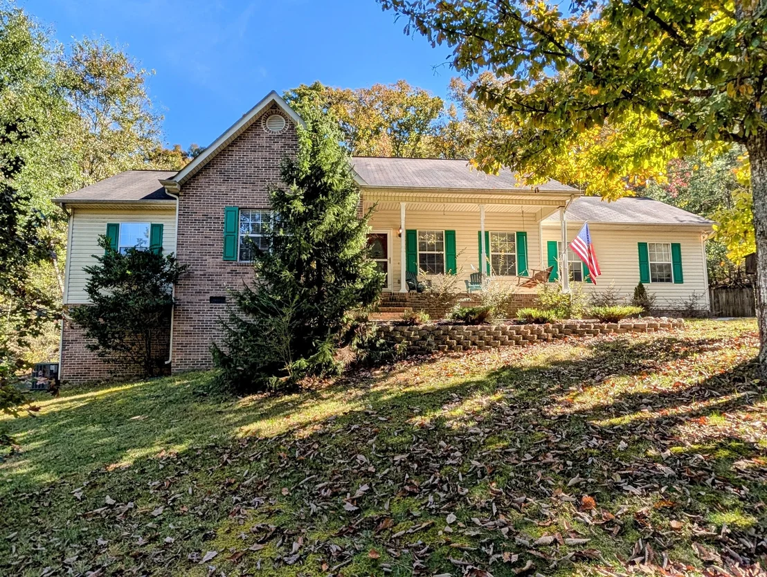 Photo of 1447 Eads Bluff Rd NW
