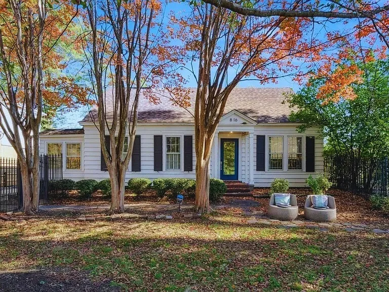 Photo of 816 Charles Pl