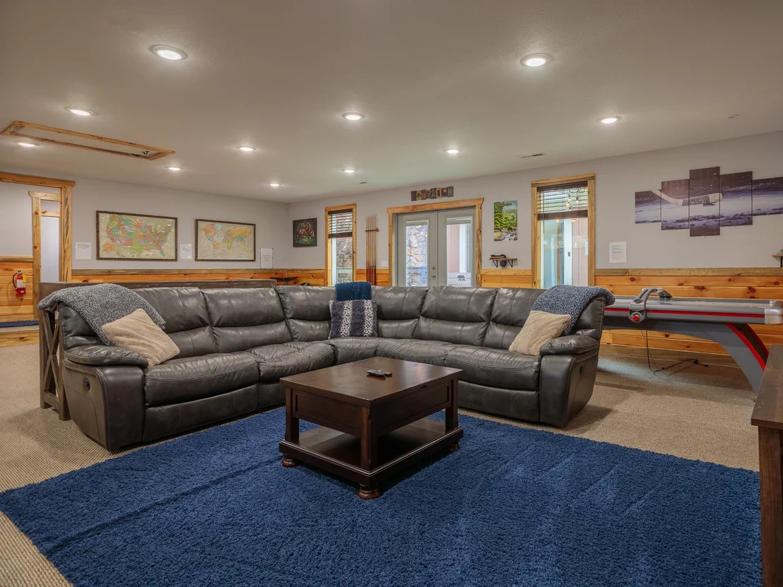 Photo of 812 Starlight Ln