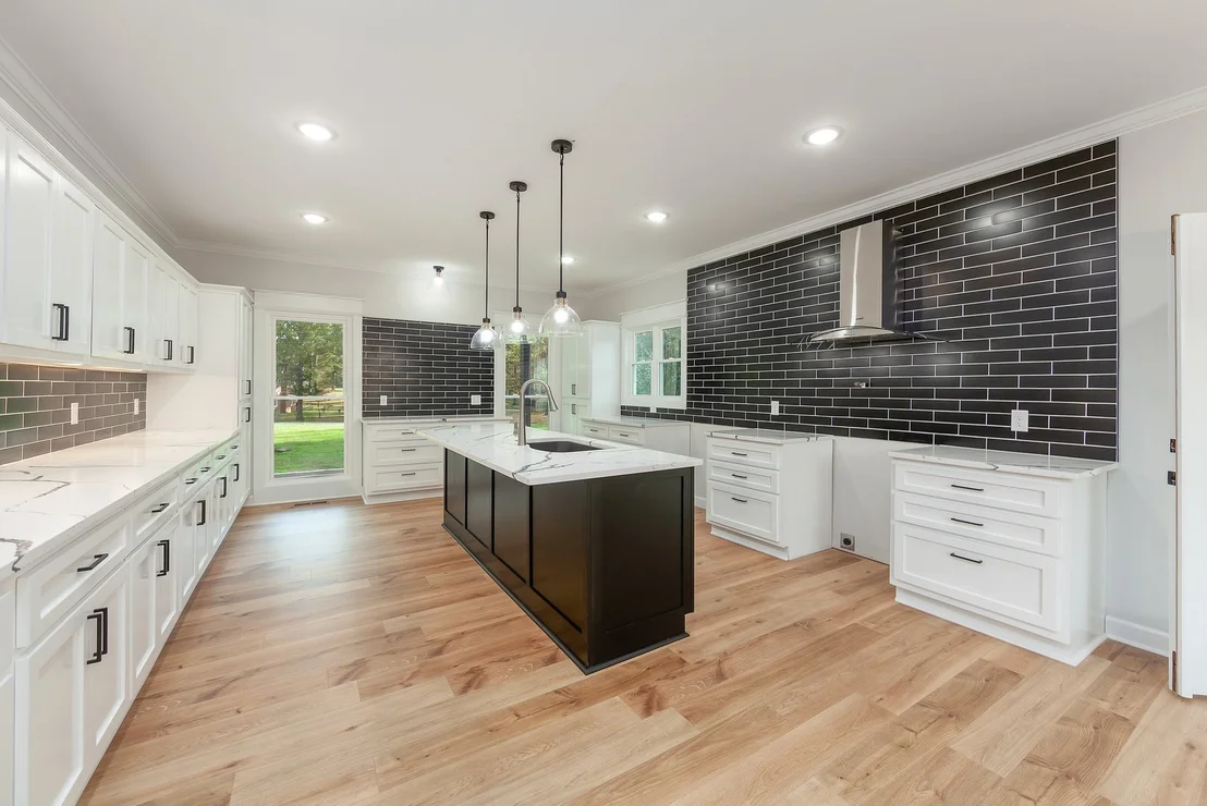 Photo of 250 Bascom Rd