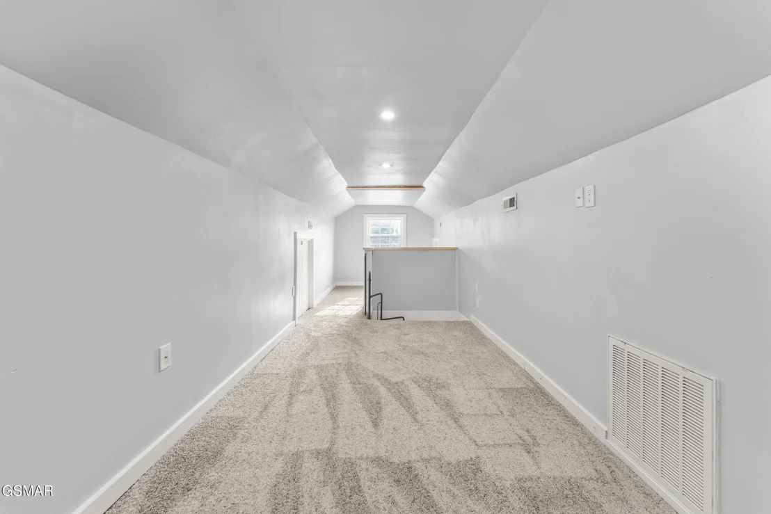 Photo of 310 Two View Road