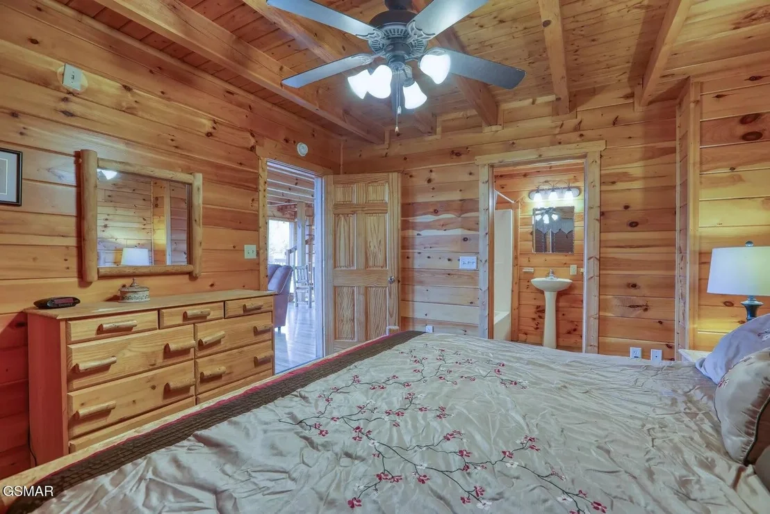 Photo of 2131 Windy Lane