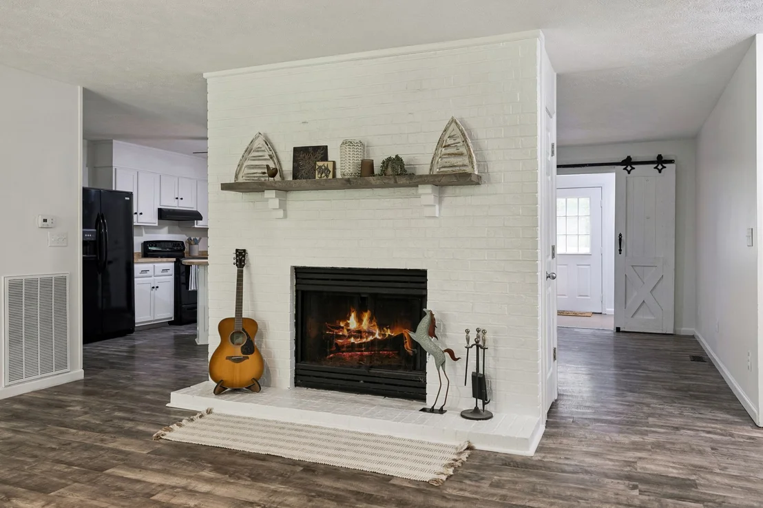 Photo of 619 Longbranch Rd