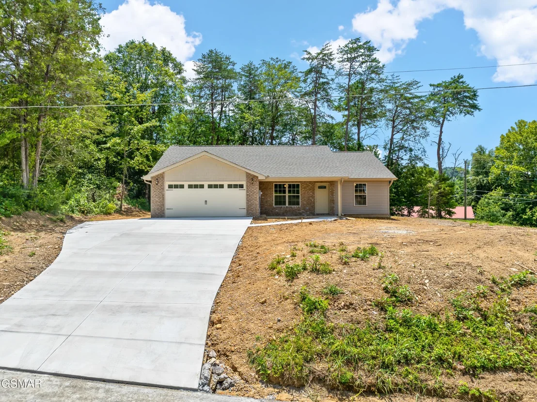 Photo of 1018 Cedar Ln
