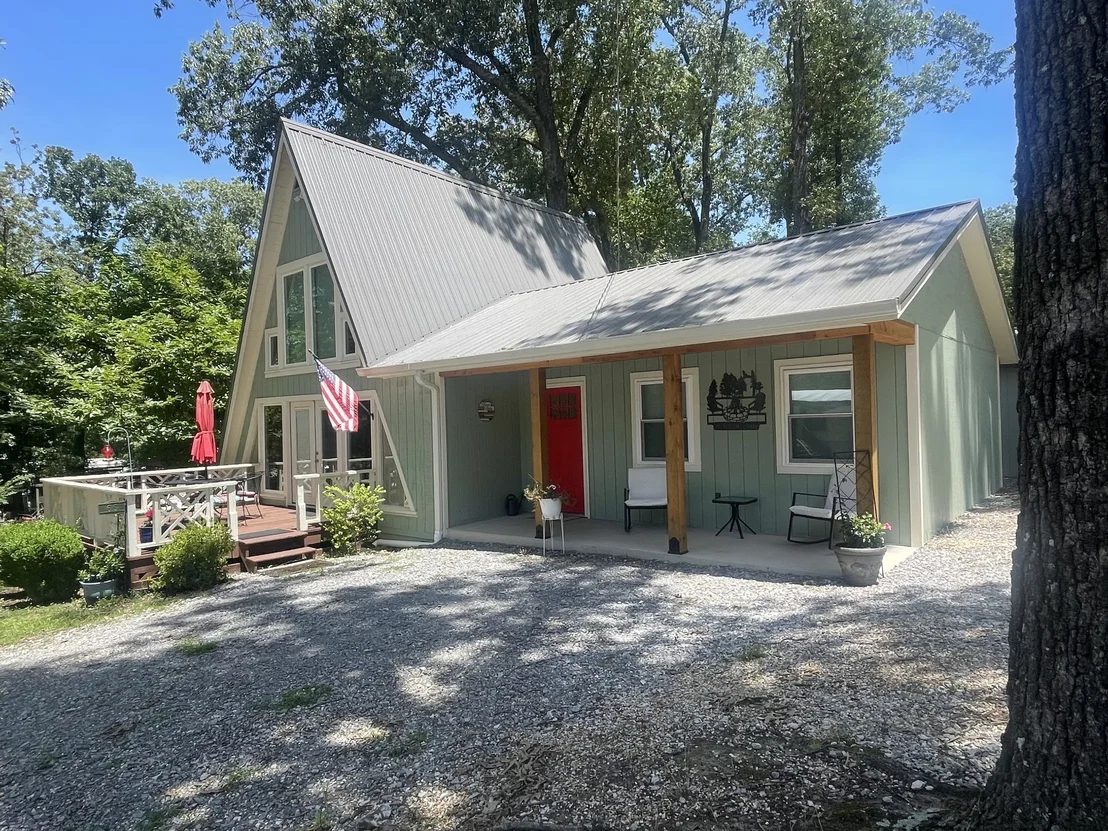 Photo of 65 White Dr