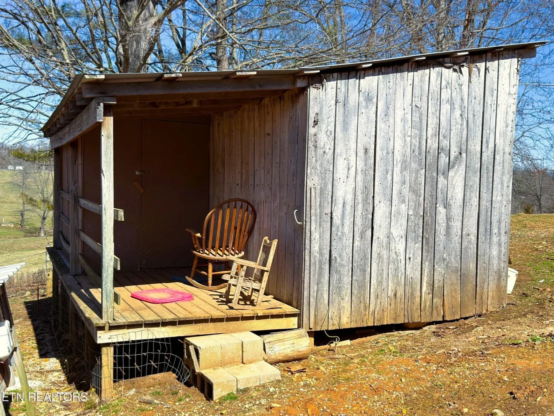 Photo of 1152 Dogwalk Rd