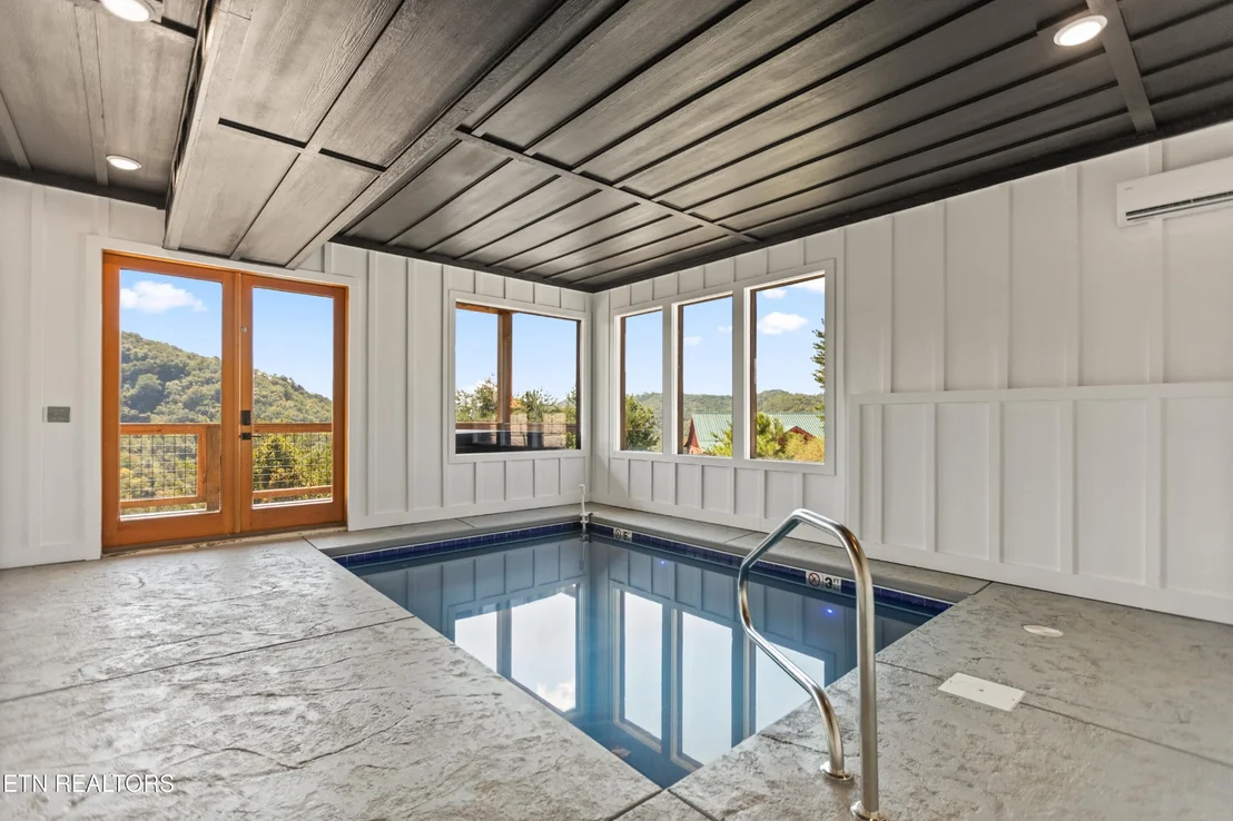 Photo of 2412 Mountain Ridge Way