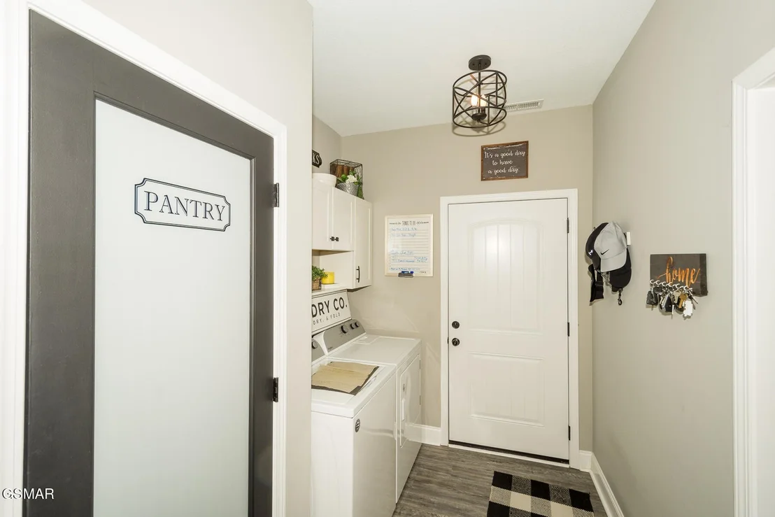 Photo of 1160 Eagle View Drive