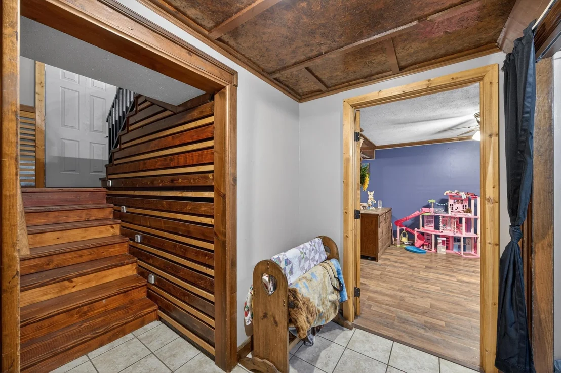 Photo of 230 SE Fairview Drive SE