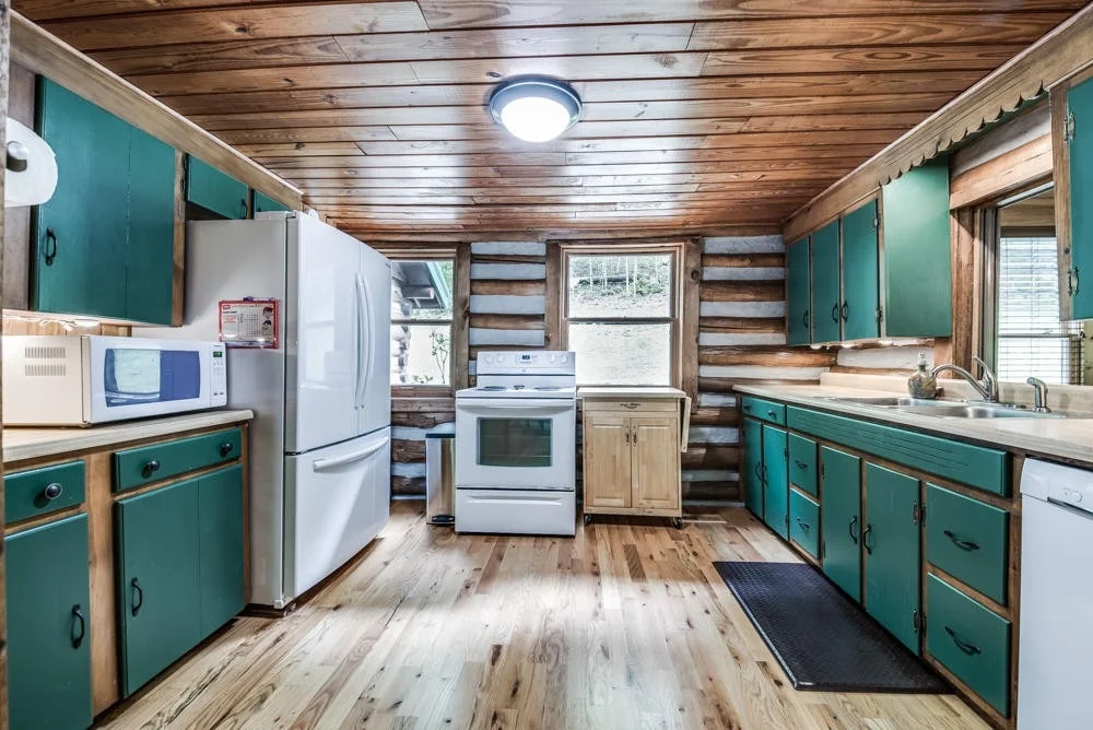 Photo of 1049 Alpine Rd