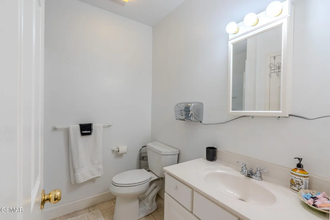 Photo of 1110 Hide Away Lane
