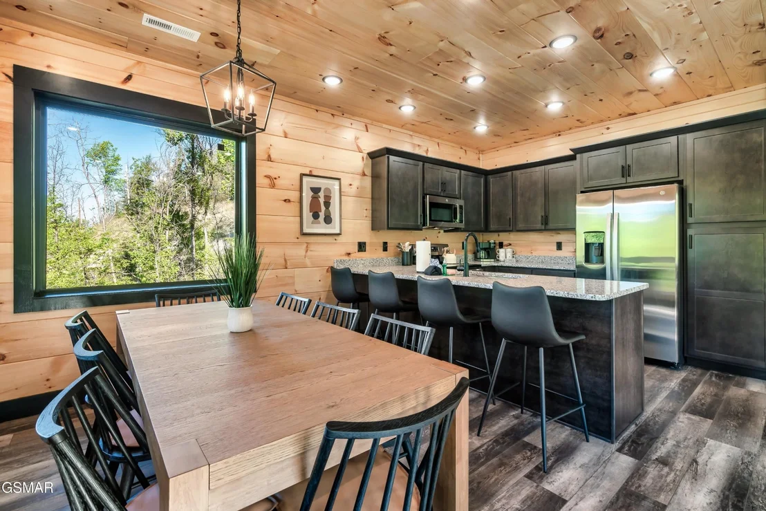 Photo of 2320 Headrick Lead