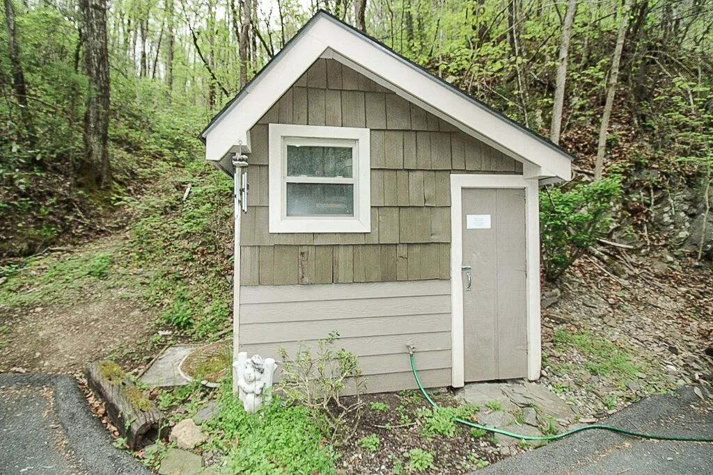 Photo of 2002 Hidden Hollow Way