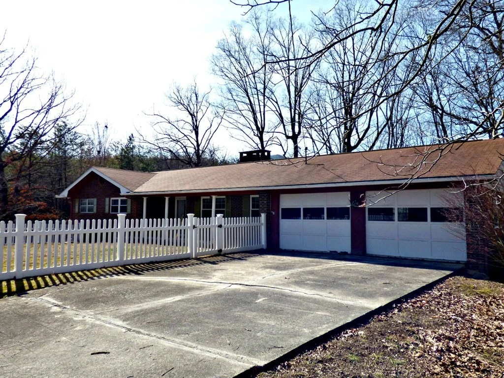 Photo of 1060 Sunset Circle