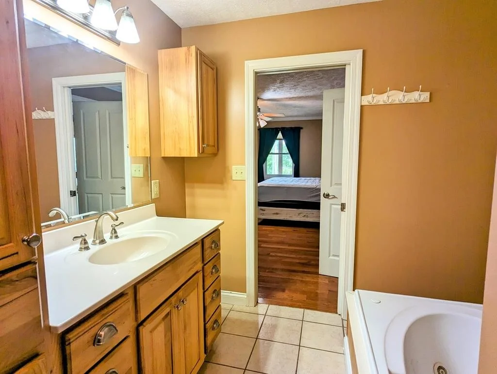 Photo of 809 SYLVIA Lane