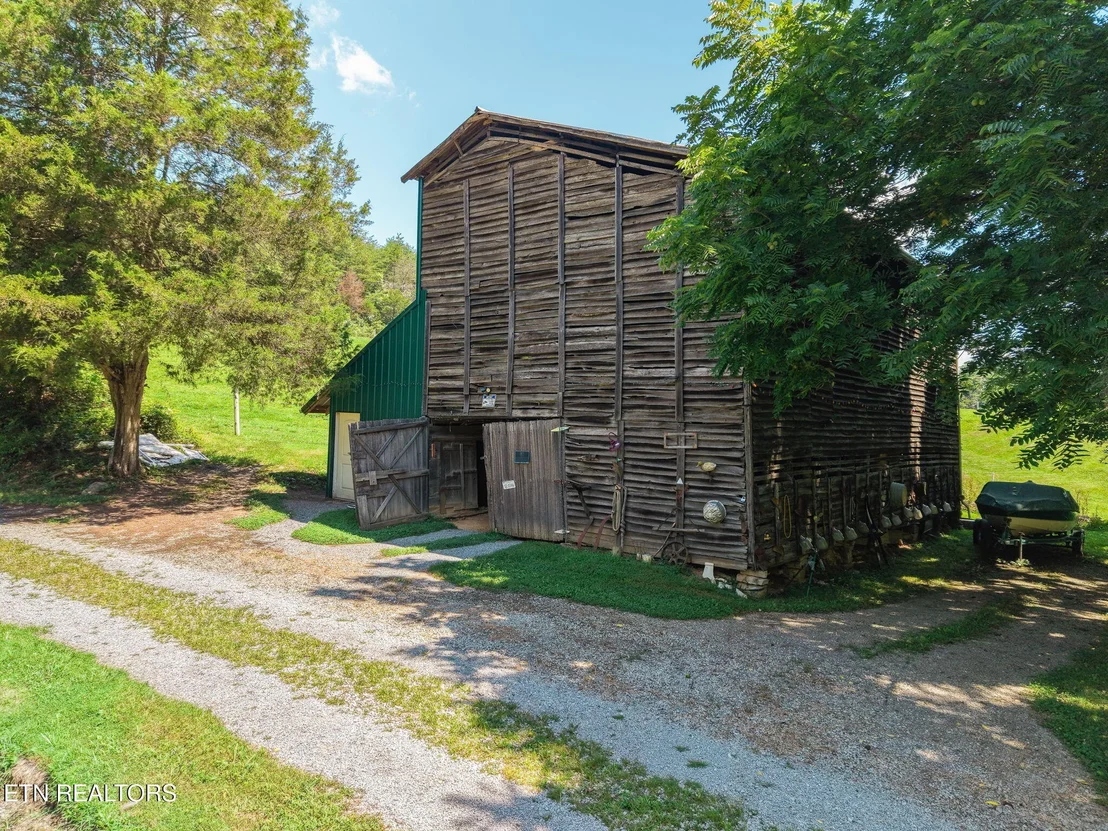Photo of 3000 Upper Caney Valley Rd