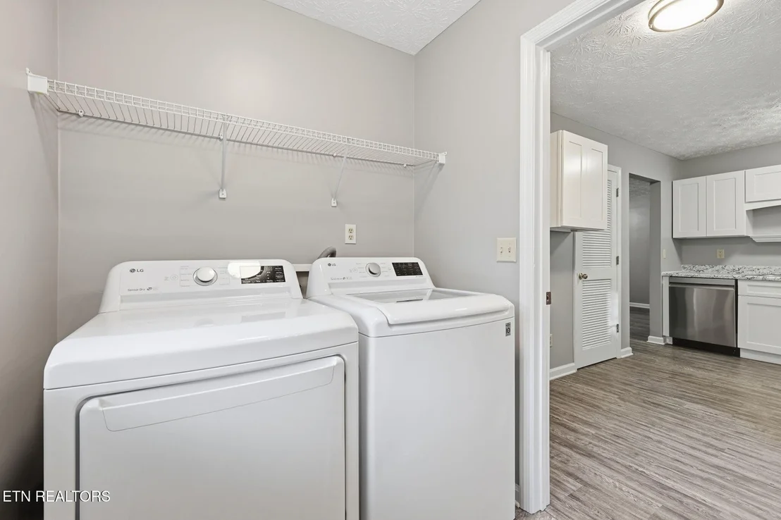 Photo of 5516 W Emory Rd