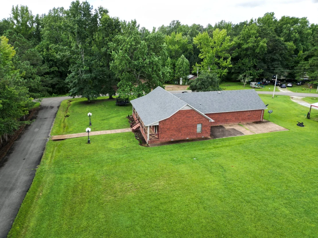 Photo of 175 Sandy Cir