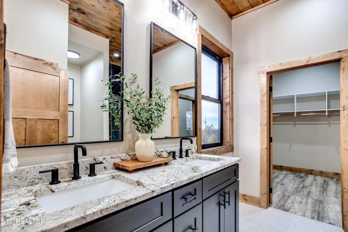 Photo of 2023 Starr Crest Drive